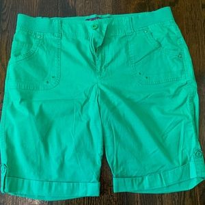 Gloria Vanderbilt Shorts - Size 14